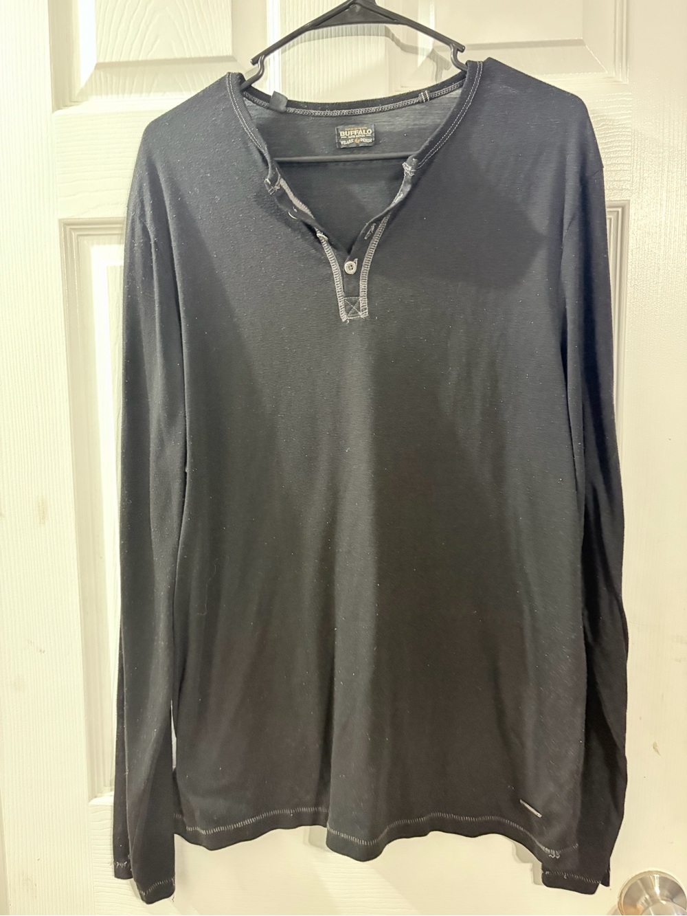 Buffalo David Bitton Men’s Large Black Long Sleeve Henley Shirt Distressed
